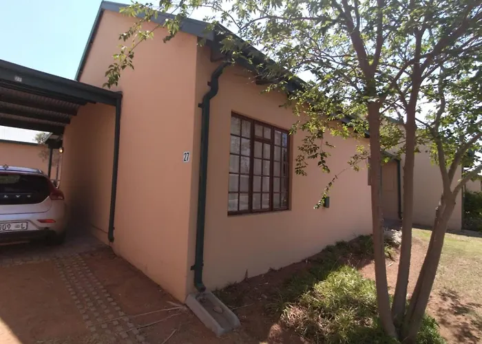 27 Pendleberry Grove, Chris Hani Drive, Bela-Bela