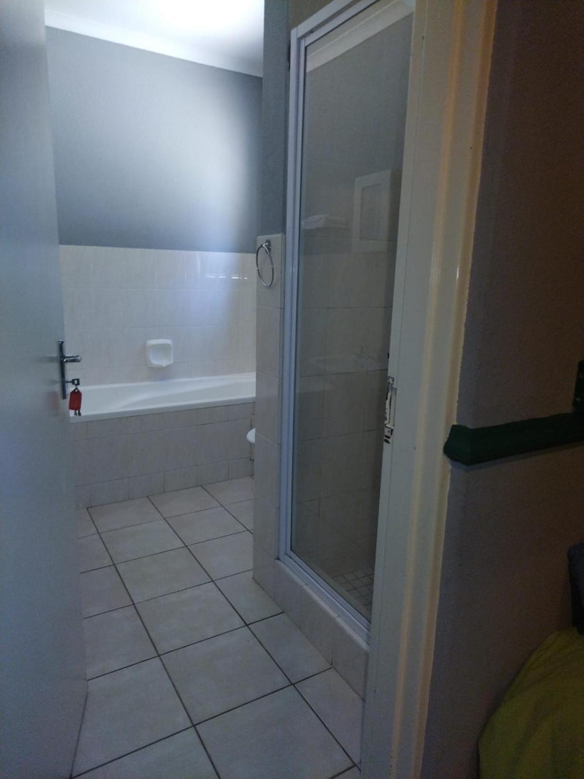 27 Pendleberry Grove, Chris Hani Drive, Apartment Bela-Bela