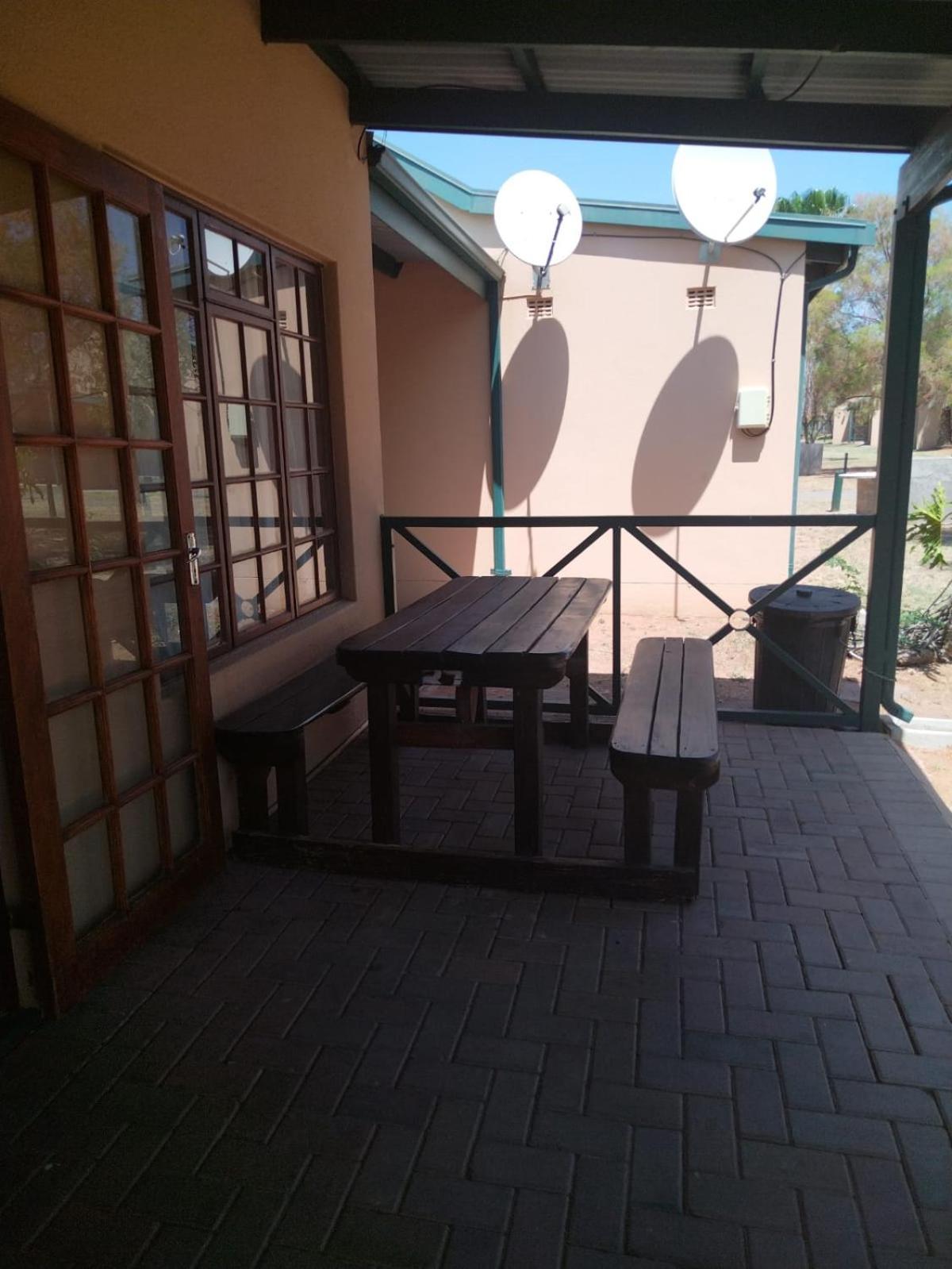 27 Pendleberry Grove, Chris Hani Drive, Bela-Bela